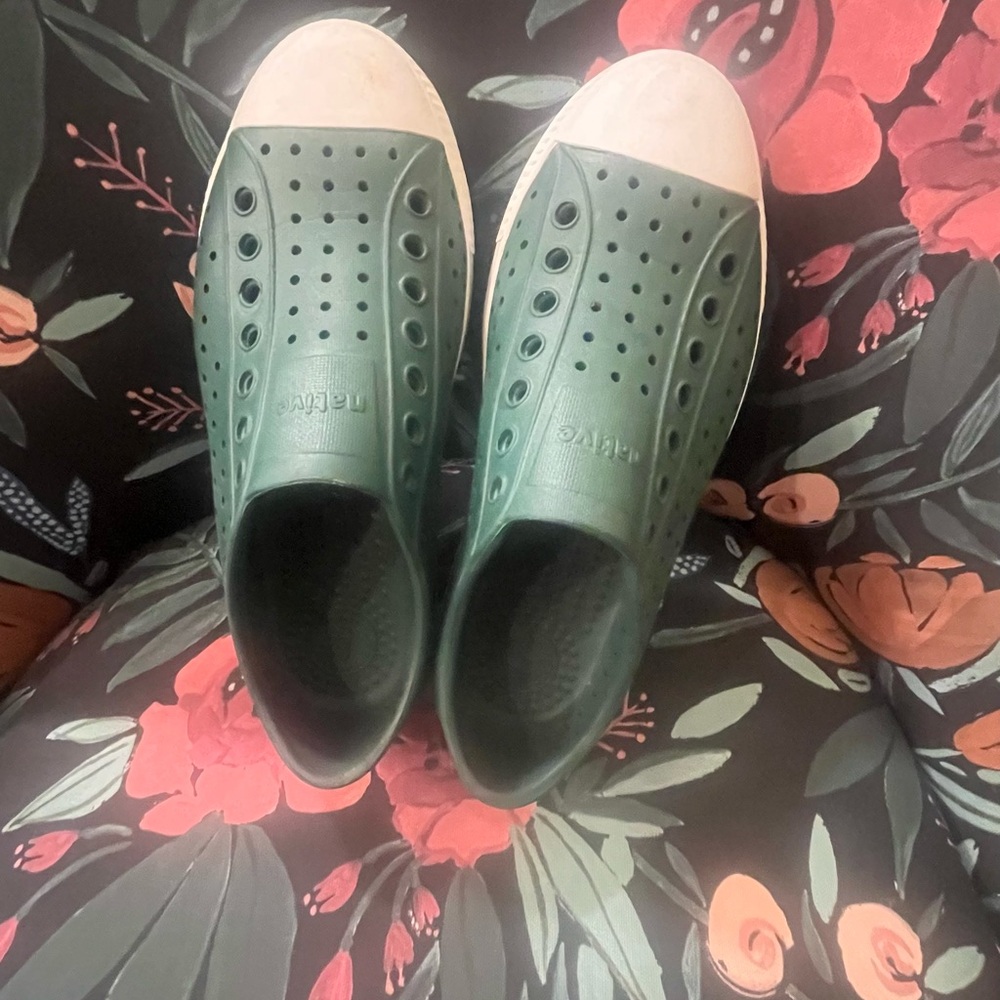 Native Women's Water Shoes - Green and Cream